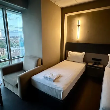 Esse Joven Hotel